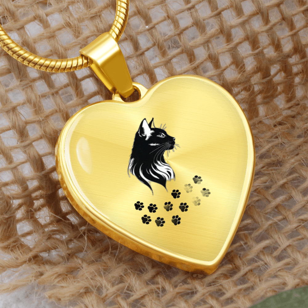 Luxury Heart Shaped Engraved Pendant